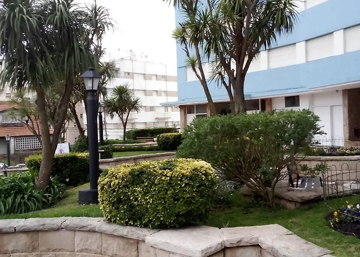 Excelente Depto 2 Dormitorios Frente Y Vista Al Mar Playa Varese, Edificio Cabo Corrientes